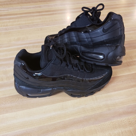 air max 95 black suede